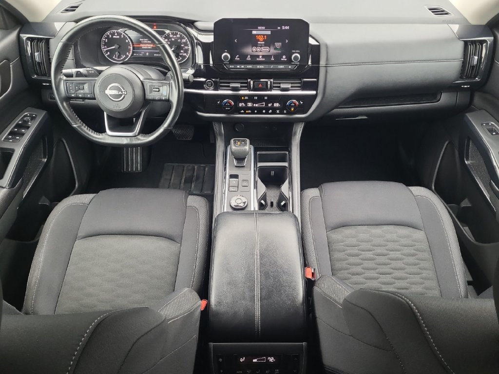 Used 2024 Nissan Pathfinder SV AWD/4WD image 10