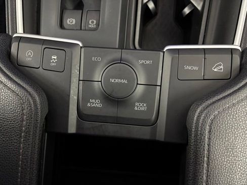 Used 2024 Toyota Grand Highlander XLE image 26