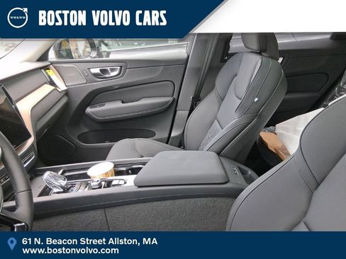 New 2026 Volvo XC60 B5 Plus w/ Climate Package AWD/4WD image 9