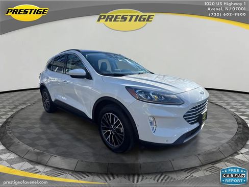 Used 2022 Ford Escape Titanium w/ Titanium Premium Package image 3