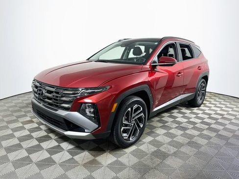 Used 2025 Hyundai Tucson Limited AWD/4WD image 7