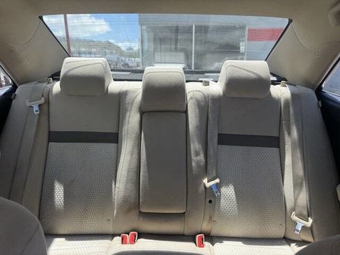 Used 2014 Toyota Camry LE FWD image 14