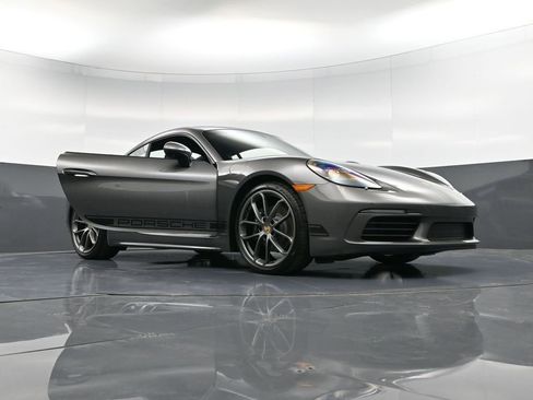 New 2025 Porsche 718 Cayman RWD image 34