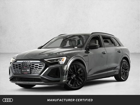 Certified 2024 Audi Q8 e-tron Prestige image 1