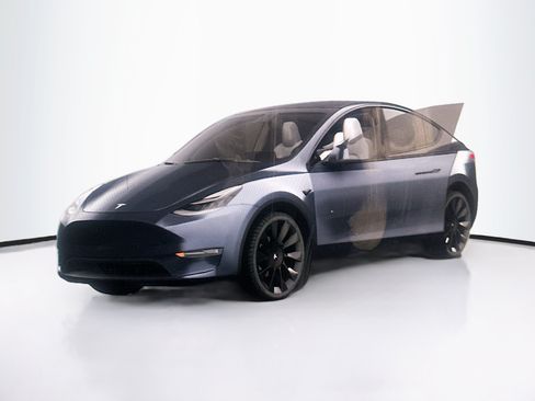 Used 2023 Tesla Model Y AWD image 19