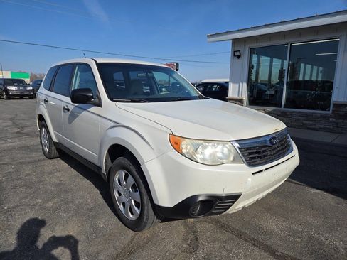 Used 2010 Subaru Forester 2.5X AWD/4WD image 8