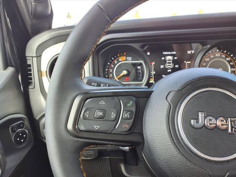 Used 2024 Jeep Wrangler Sport S image 32