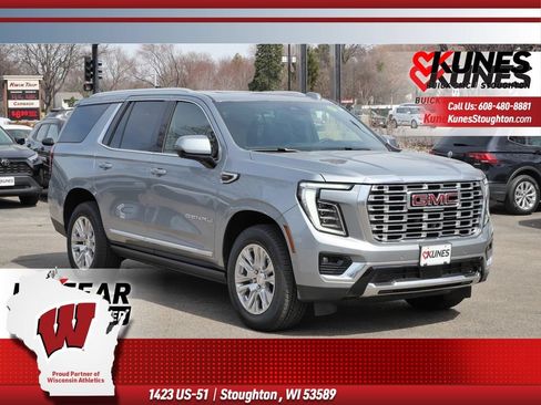 Used 2025 GMC Yukon Denali w/ Sun & Power Step Package AWD/4WD image 1
