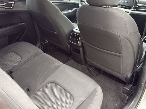Used 2023 Kia Sportage LX AWD/4WD image 39
