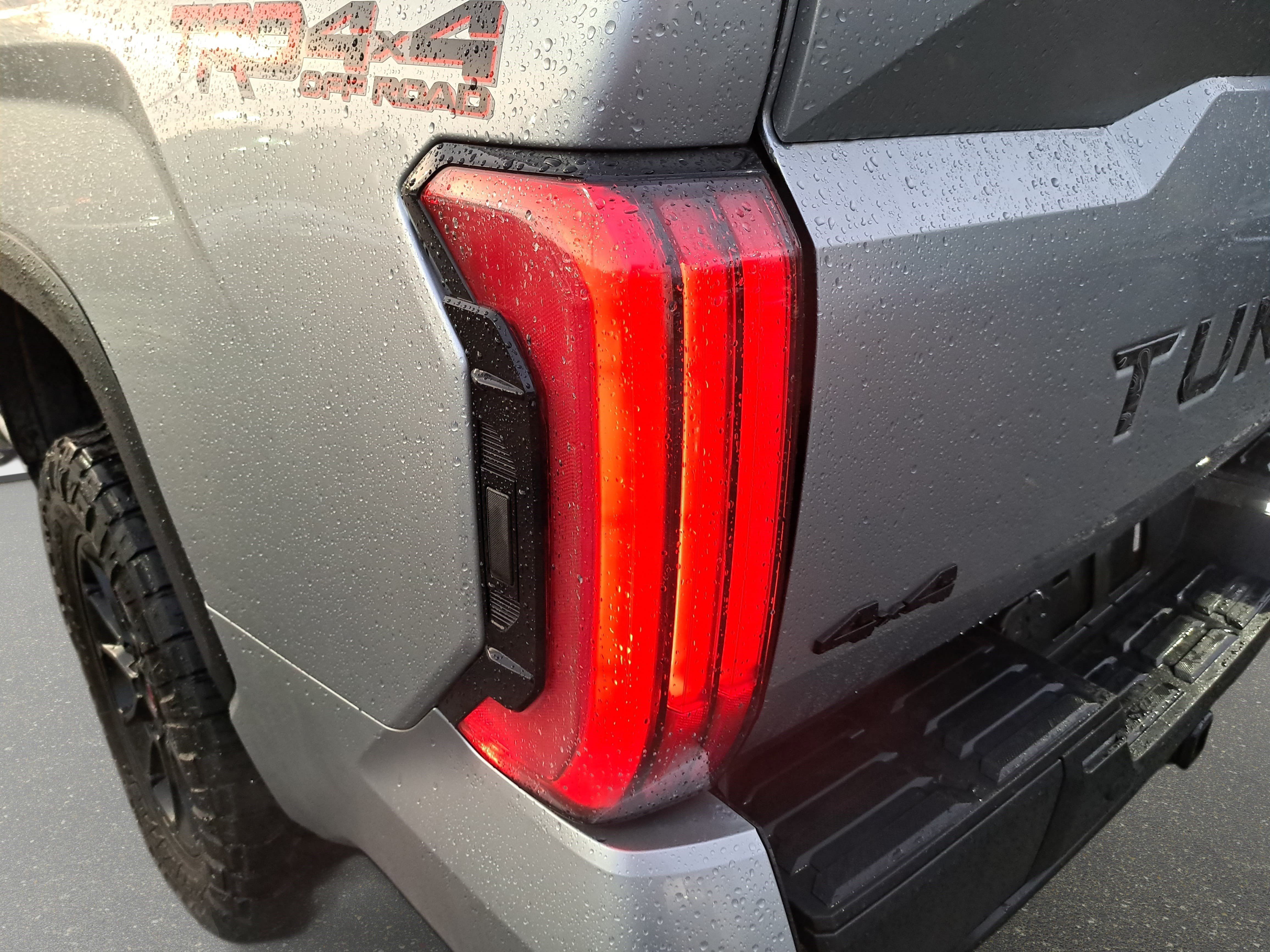 Used 2024 Toyota Tundra Limited w/ TRD Off-Road Package AWD/4WD image 33