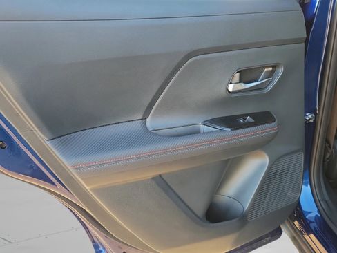 Certified 2025 Nissan Kicks SR image 8