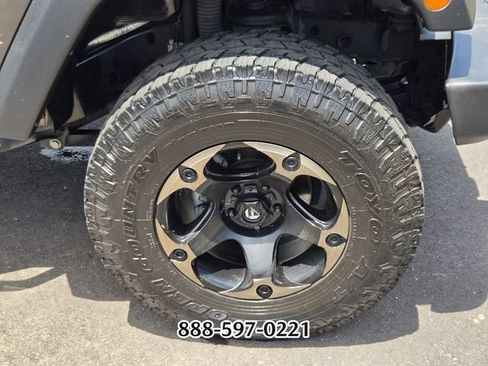Used 2018 Jeep Wrangler Sport AWD/4WD image 22