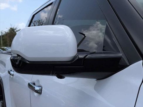 Certified 2026 Toyota Tundra Limited AWD/4WD image 12