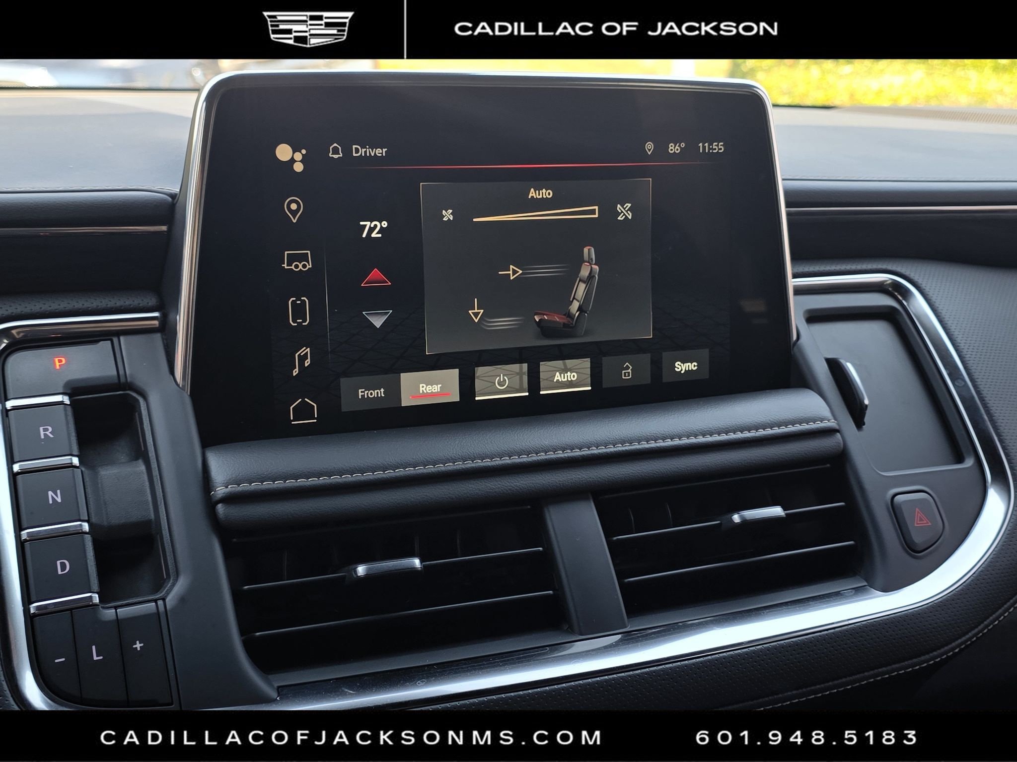 Used 2023 GMC Yukon XL SLT w/ SLT Premium Package RWD image 15
