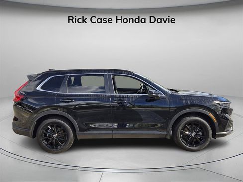 Certified 2025 Honda CR-V Sport image 3