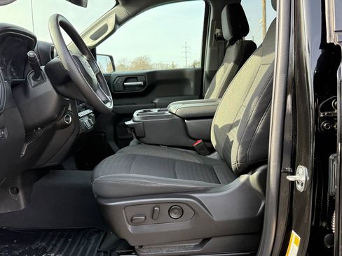 Certified 2022 Chevrolet Silverado 1500 Custom image 17