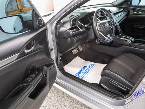 Used 2020 Honda Civic Sport image 3