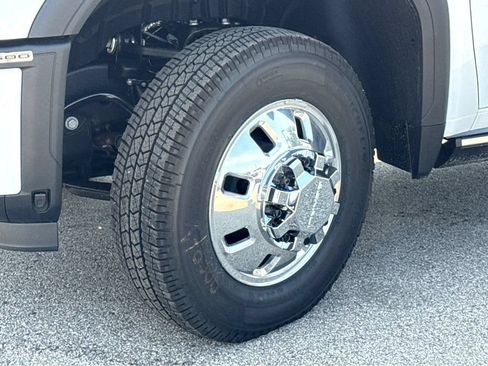 New 2026 GMC Sierra 3500 Denali Ultimate AWD/4WD image 24