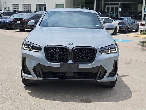 Used 2024 BMW X4 xDrive30i w/ Premium Package AWD/4WD image 2