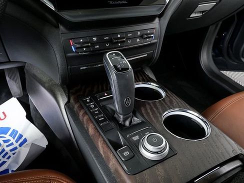 Used 2023 Maserati Ghibli Modena RWD image 17