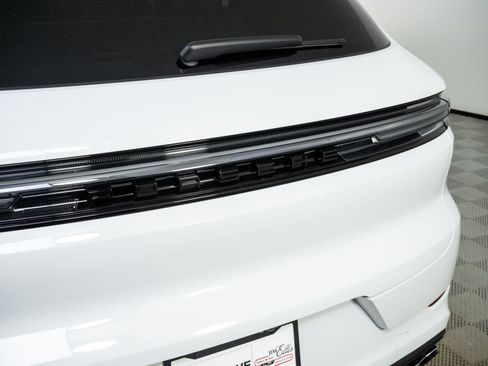 New 2026 Porsche Cayenne S image 38