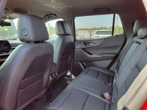 New 2026 Chevrolet Equinox LT w/ Convenience Package II AWD/4WD image 24