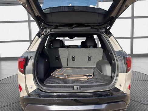 New 2026 GMC Terrain AT4 w/ Convenience Package III image 37