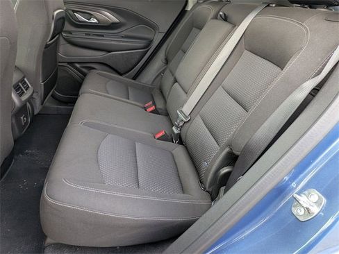 Used 2024 GMC Terrain SLE image 15