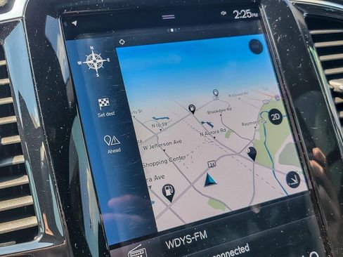 Used 2022 Volvo XC90 T8 R-Design w/ Advanced Package image 15