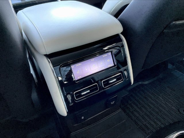 Used 2023 Lincoln Aviator Black Label AWD/4WD image 12