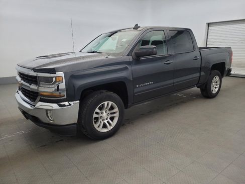Used 2018 Chevrolet Silverado 1500 LT w/ All Star Edition image 2