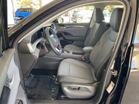 New 2026 Volkswagen Tiguan SE AWD/4WD image 30