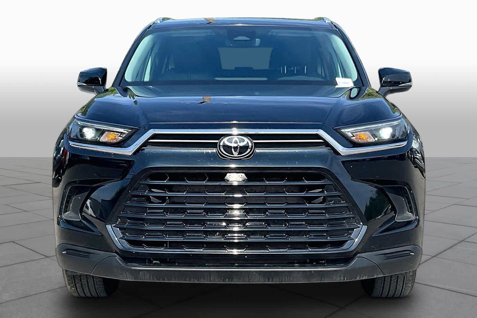 Used 2026 Toyota Grand Highlander FWD image 4