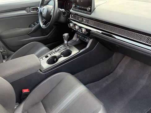 Used 2025 Honda Civic Sport image 14