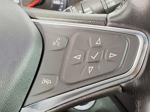Used 2019 Chevrolet Equinox LT w/ Driver Convenience Package FWD image 17