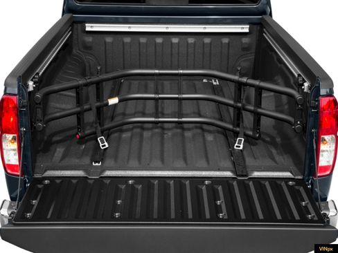 Used 2015 Nissan Frontier SV image 11