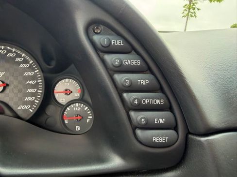 Used 2004 Chevrolet Corvette Z06 w/ Z06 Preferred Equipment Group RWD image 15