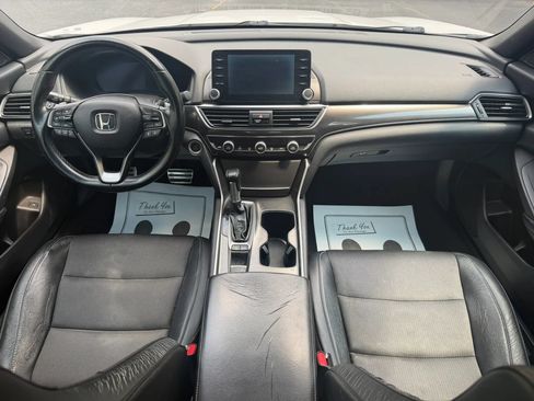Used 2018 Honda Accord Sport image 12