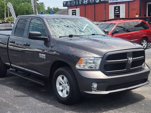 Used 2016 RAM 1500 Express AWD/4WD image 8