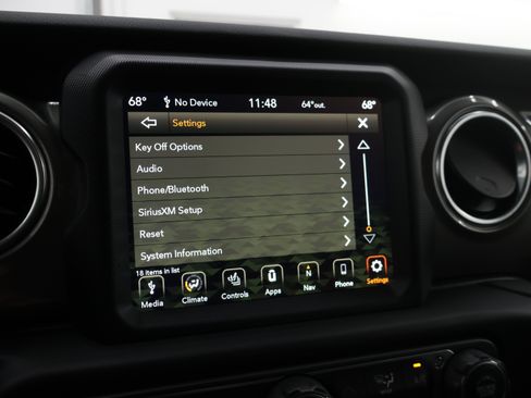 Used 2022 Jeep Wrangler Unlimited Sahara w/ LED Lighting Group AWD/4WD image 55