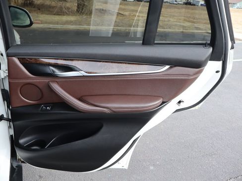 Used 2016 BMW X5 xDrive40e image 26