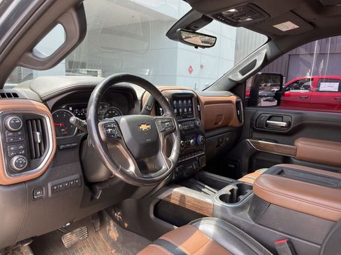 Used 2020 Chevrolet Silverado 2500 High Country w/ Z71 Off-Road Package AWD/4WD image 6