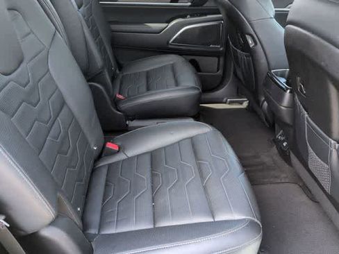 Used 2022 Kia Telluride SX w/ SX Prestige Package AWD/4WD image 21