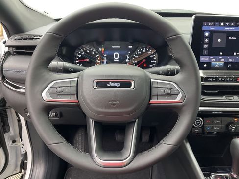 New 2026 Jeep Compass Latitude AWD/4WD image 12