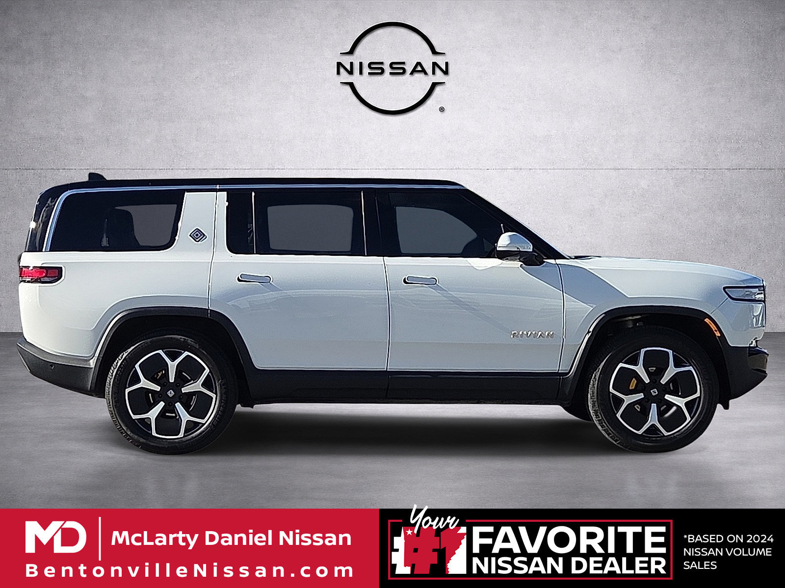 Used 2024 Rivian R1S Adventure Quad AWD/4WD image 6