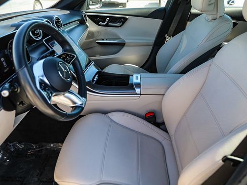 Used 2023 Mercedes-Benz C 300 4MATIC Sedan image 16