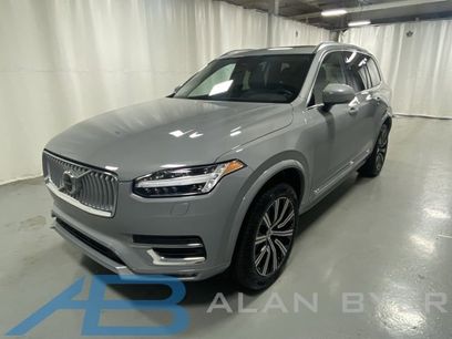 Used 2025 Volvo XC90 B5 Core w/ Climate Package