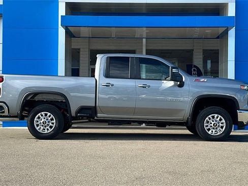 New 2026 Chevrolet Silverado 2500 LT image 4