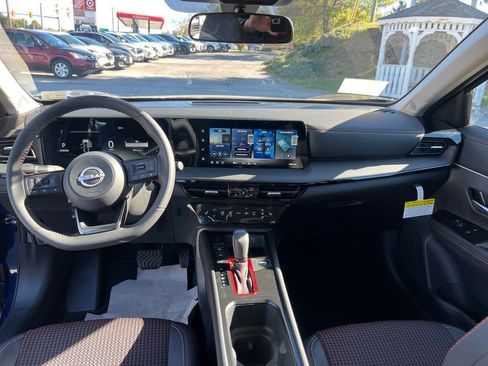 New 2026 Nissan Kicks SR w/ Cold Weather Package image 13