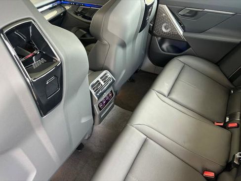 New 2026 BMW M5 w/ Executive Package AWD/4WD image 11
